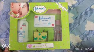 Johnson's small gift pack with Sealed