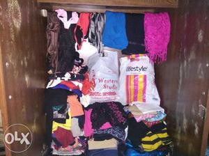 Selling in bulk!! 64 clothes all in best
