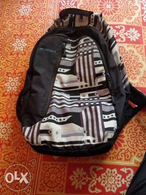Want to sell this bag. wildcraft bag anyone