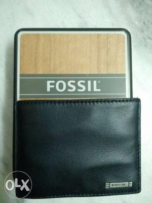 Original Fossil genuine leather wallet. Unused