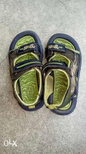 Sandals in excellent condition for kid