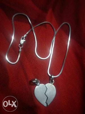 Silver-colored Heart Pendant Necklace