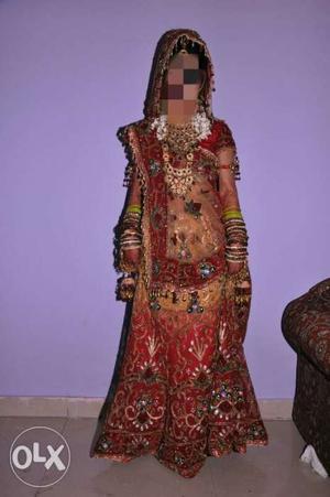 Very beautiful bridal lahenga only 1 time wear.