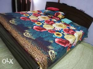 2 years old bed with 5 inch mattress along with 2