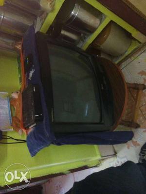 Lg colour television