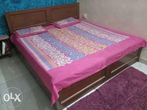 Urgent sell - 6x6 deewan bed with matress in gud