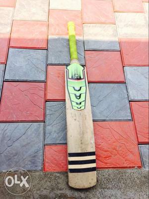 Adidas pellara cricket bat just for .Flipkart rate RS.