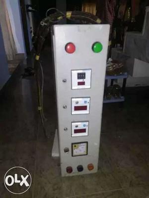 Electric control panel for two daylight hydraulic press