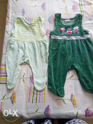Rompers suits 6 peices for small babies from Germany