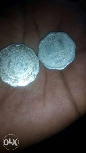 Round Scalloped Edge 10 Indian Paise Coins