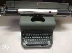 Typewriting machine Remmington Rand. Price