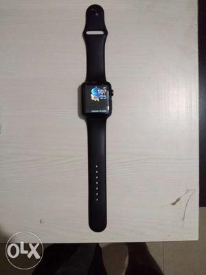 Apple watch series 3 excellent condition with 5