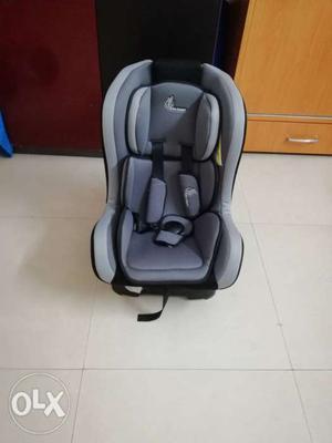 Baby car seat supporting weight range of 9-18
