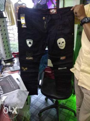 Black new jeand trendi jeans..36. shop new bhangala manjpur