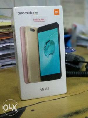 Hy guy's I m selling my mi à1 new mobile