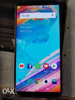 OnePlus 5t, 5 month ka,bilkul new,heavy back