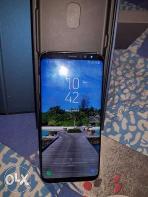 Samsung Galaxy S8 64gb Gold.. Approx. 1 Month