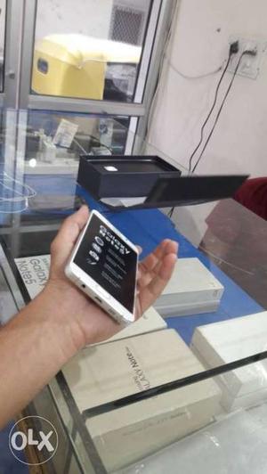 Samsung note5 dual SIM barnd new phone sellers