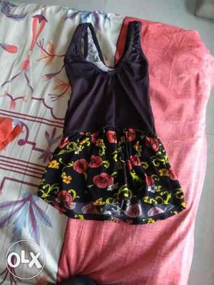 Swimming dress kid 4 to 5 yr