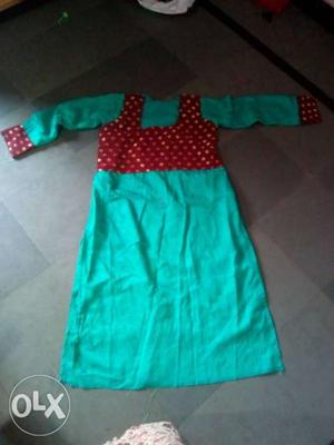 Toddler's Green And Red Dress