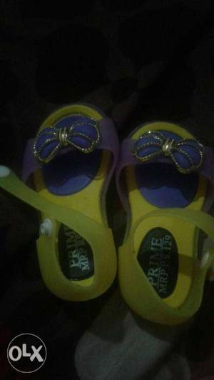 Toddler's Yellow-and-blue Sandals