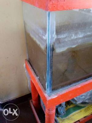 Fish tank with stand and top cover with fish if u