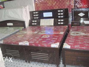 Full block board heavy bed with latest design and emi