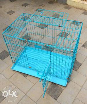 Portable, foldable pet cage. With tray. Only