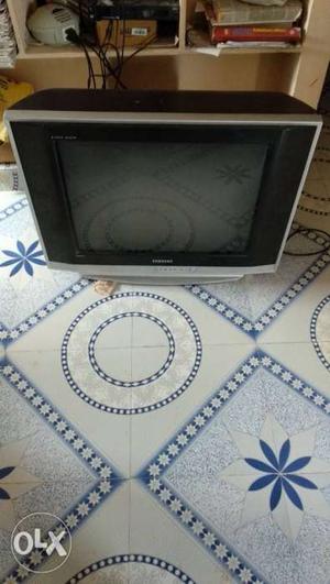 Samsung 29" portable tv with good condition