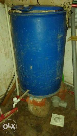 Water Tank 200 Ltr, with cover lid and Outlet