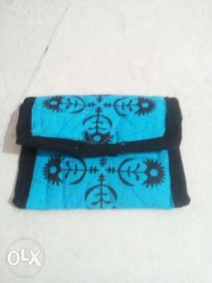 2 purse with 2 pockets