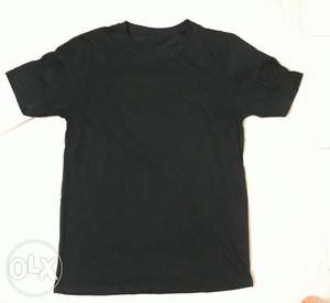 Black tshirts available in all sizes