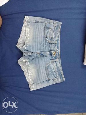 Branded Denim Shorts size - M (cm) super