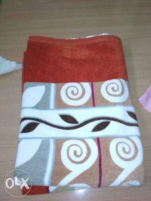 Branded medium size fresh Towel