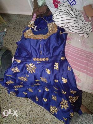 Functional dress on rent.800per 2 days. size