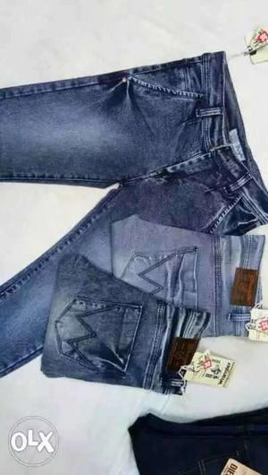 Jeans in wholesaler brand new