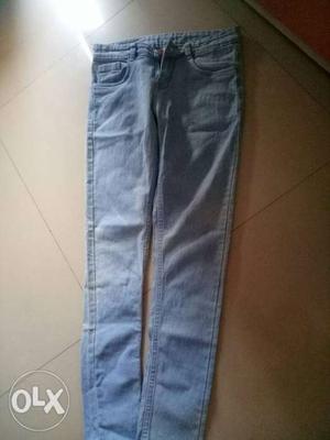 Light blue ladies jeans. This is a brand new