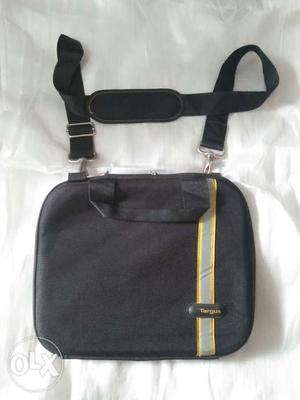 Mini Laptop Bag, Targus Brand Bag, You can carry mini
