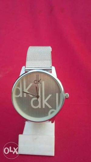 Round Silver-colored DK Minimalist Watch With Mesh Band