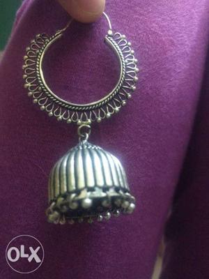 Silver-colored Jhumka Earring