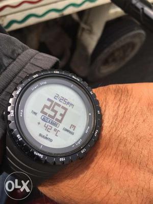 Suunto Core White display