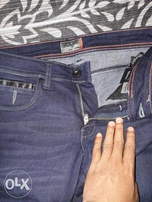 Wrangler brand new straight fit jeans, waist -