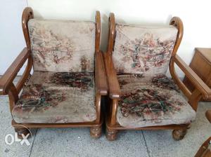 1 seater sofa 2 nos.