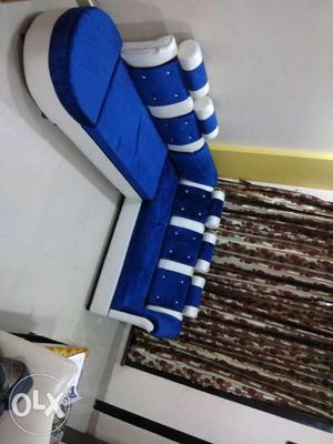 2 months used only Brand new lounger L-type sofa