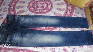 Brand new denim jeans 32" size. good quality,