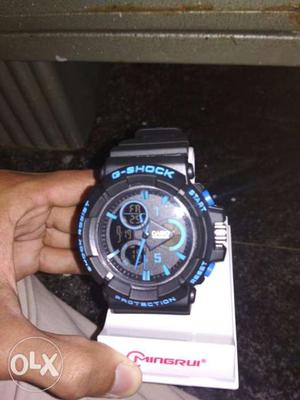 G shock Casio watch no box and bill watch is in good