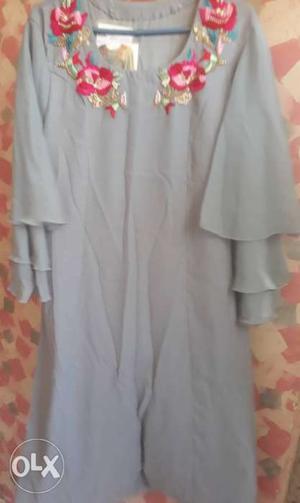 Grey jorjat below knee length kurti with hand