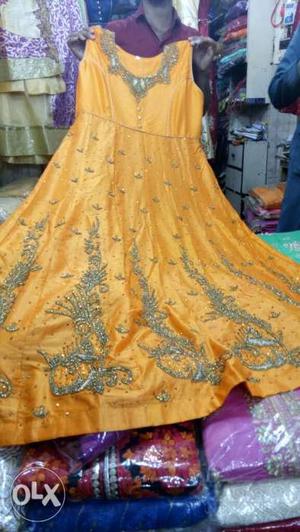 Its an new readymade dress with salwar and