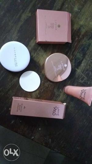 Lakme 9 to 5 mousse foundation and compact very