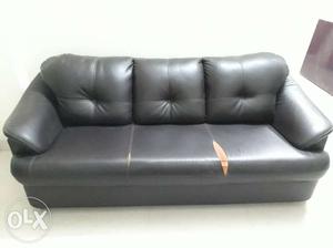 Sofa set in good condition rich look very much